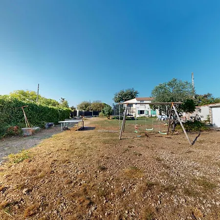 Conviviale Avec Grand Jardin à Pour 7 Pers. - Fr-1-785-32 Villa *